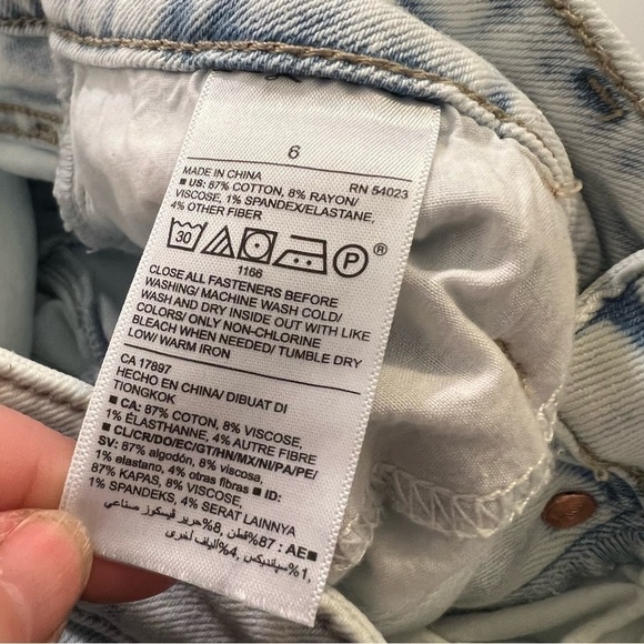 Old Navy Rockstar Super Skinny High Rise Jean Light Destroyed - Picture 12 of 12